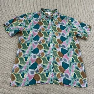Vintage O’kief & O’kief 100% Silk Blouse
Size Medium